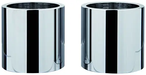 Zwei glänzende, zylindrische Metallhülsen in Chromoptik, geeignet für Bad- oder Waschtischarmaturen der Marke Grohe.