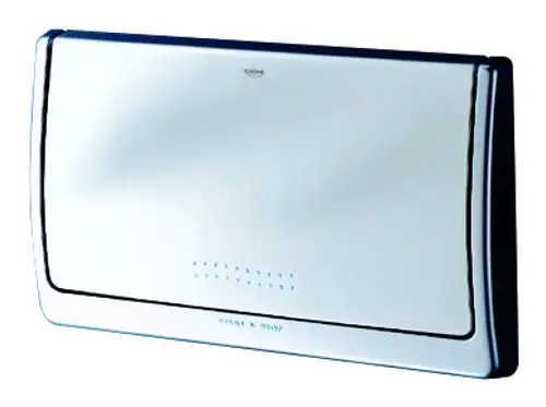Chromfarbene Abdeckplatte von Grohe für einen Spülkasten, flache, rechteckige Form mit glatter Oberfläche und minimalistischem Design.