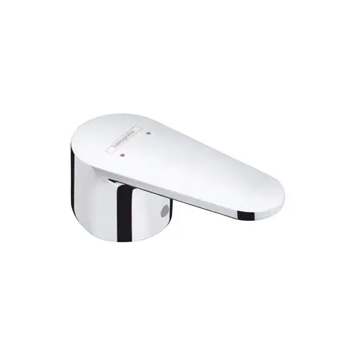 Wasserhahngriff von Hansgrohe in Chrom mit einer eleganten, abgerundeten Form. Farbige Markierungen für warmes und kaltes Wasser auf der Oberfläche.