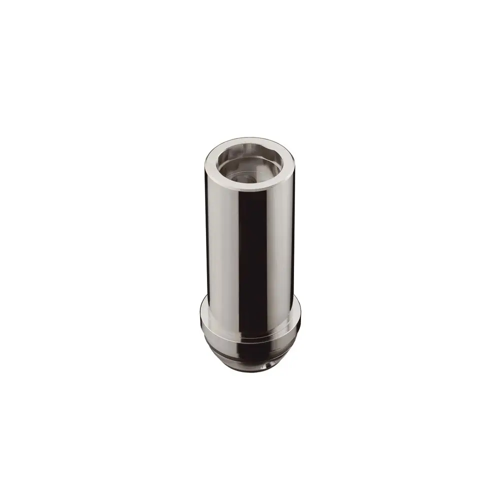 Chromfarbige Verlängerung von Hansgrohe, zylindrische Form, geeignet für bodenstehende Wannenmischer. Oberflächenstruktur glatt und glänzend.