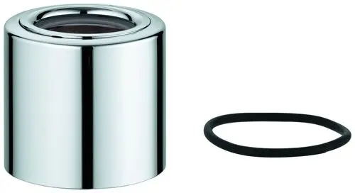 GROHE Kappe in glänzendem Chrom-Finish, zylindrische Form mit einem Gummiring daneben. Das Produkt dient als Abdeckung oder Schutz für Sanitäranlagen.