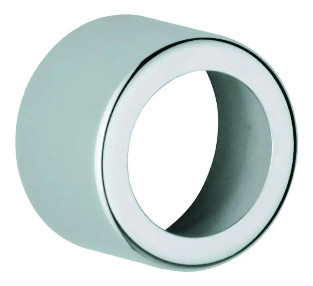 Kreisförmige Hülse aus verchromtem Material, möglicherweise von Grohe, mit einem inneren Durchmesser und einem glatten äußeren Finish.