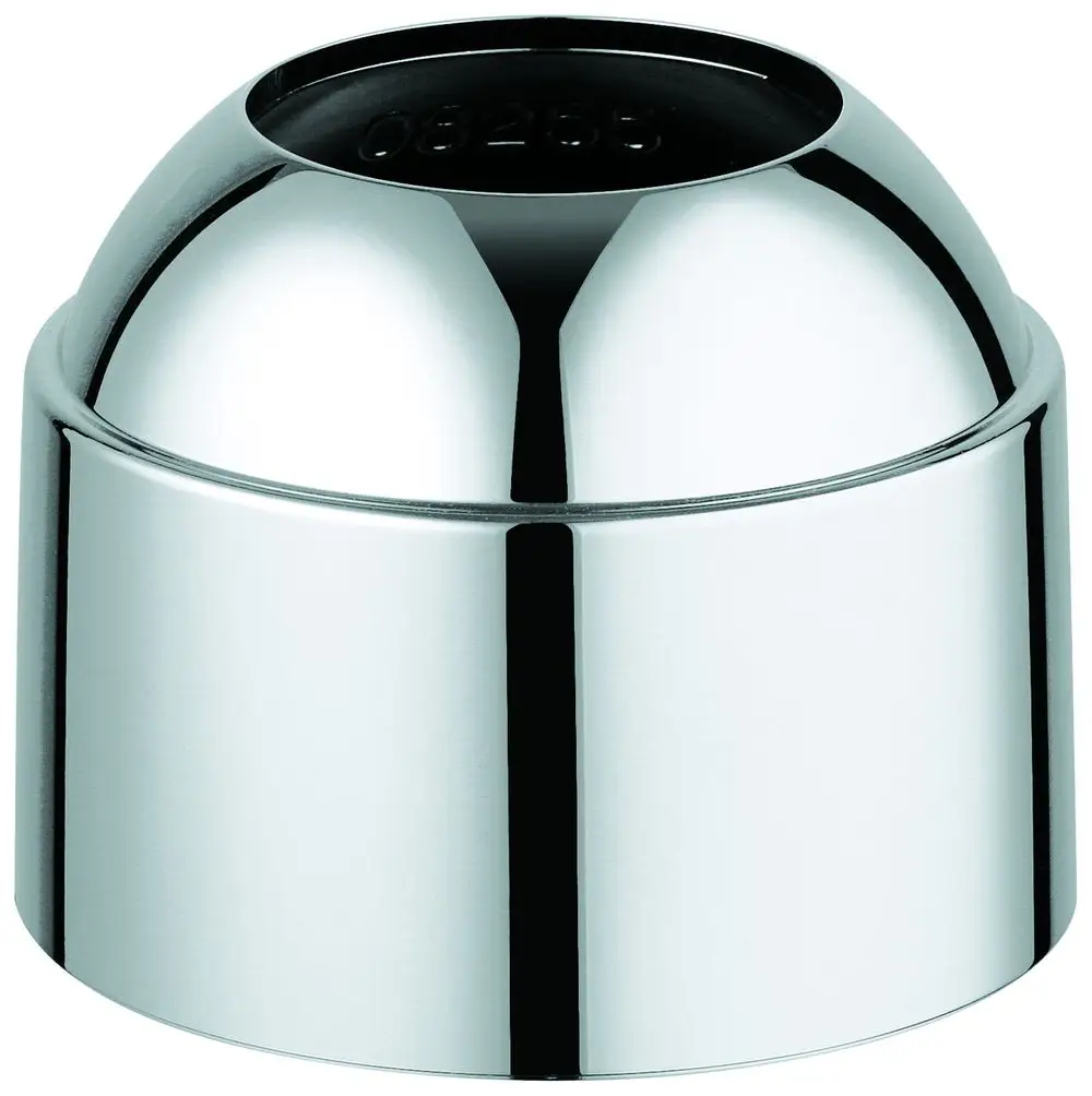 Kappe aus glänzendem Metall, gerundet und mit einer glatten Oberfläche, gefertigt von Grohe. Die Oberseite ist halbkugelförmig und der unteren Rand ist gerade.