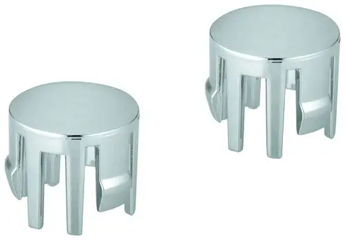 Zwei chromfarbene Abdeckkappen von Grohe, passend für bestimmte Armaturengriffe. Die Kappen besitzen einen kreisrunden oberen Teil und seitliche Einkerbungen.