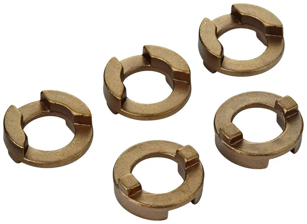 Fünf metallene Anschlagbegrenzer von Grohe, ringsförmig mit Einkerbungen zur Befestigung. Ideal für die Verwendung bei Gussausläufen.