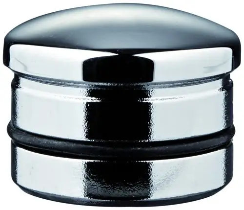 Schwarze Abdeckkappe mit glänzender, verchromter Unterseite, geeignet für Brausestangen, hergestellt von Grohe.