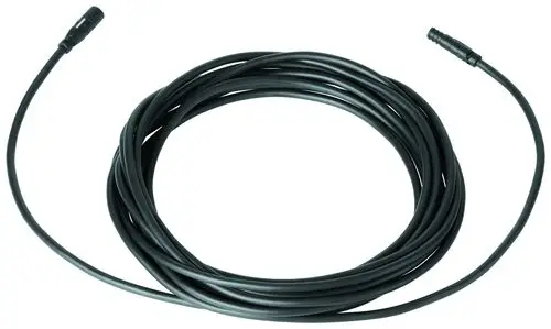 GROHE Kabel in Schwarz, gewunden, mit zwei Steckverbindern an den Enden, geeignet zur Verlängerung von Netzteil zu Steuereinheit in elektrischen Anwendungen.