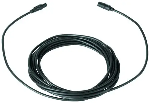 Schwarzes Verlängerungskabel von Grohe mit zwei Steckverbindern, geeignet für die Verbindung zwischen einem Netzteil und einem Temperaturfühler.