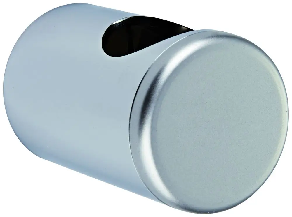 Chromfarbener Halter für Brausestangen von Grohe, zylindrische Form mit seitlicher Aussparung. Ideal für die Installation von Duschsystemen.