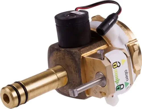 Funktionseinheit von HANSA mit einer Kombination aus Metall- und Kunststoffkomponenten sowie elektrischen Anschlüssen. Erkennbar sind eine Steuerung und eine Anschlussleitung.