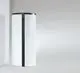 TWL Wärmepumpen-Schichtspeicher, vertikal, ovaler Korpus in Weiß mit schwarzer Mitte, mehrere Anschlüsse auf der Vorderseite, minimalistisches Design vor grauem Hintergrund.