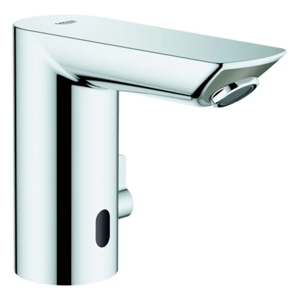 Ein Grohe-Wasserhahn mit automatischer Infrarotsteuerung, in glänzendem Chrom-Finish, ausgestattet mit einem Auslauf und einer Sensortechnologie zur Berührungslosigkeit.