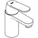 Kromfarbener Grohe-Waschtischarmatur mit flachem Hebelgriff und runder Basis. Kompakte Bauform, geeignet für Badezimmeranwendungen.