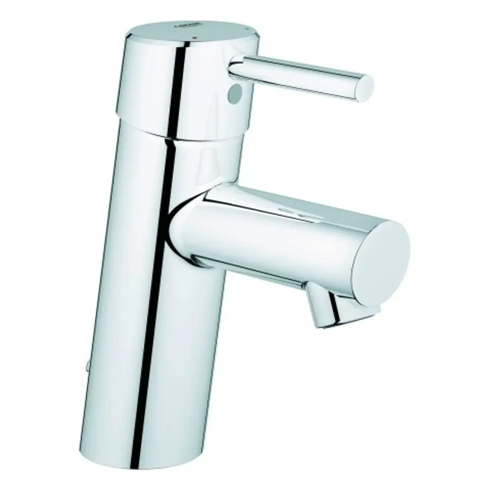 Chromfarbene Waschbeckenarmatur von Grohe mit einem schlichten Design und einem Hebel zur Temperatur- und Mengenregulierung.