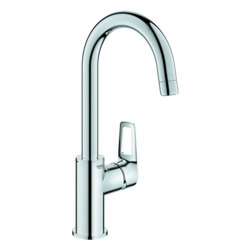 Ein verchromter Grohe Wasserhahn mit einer hohen, geschwungenen Auslaufform und einem seitlichen Hebel zur Regulierung des Wasserflusses.