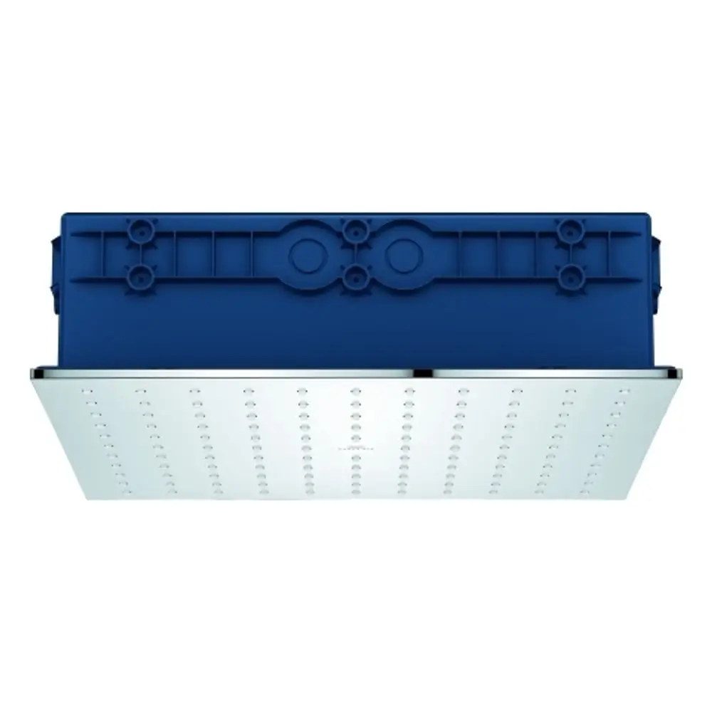 Deckenbrause von Grohe mit quadratischer Kopfbrause und mehreren Wasserstrahldüsen, montiert an einem blauen Träger, aus chromfarbenem Material.