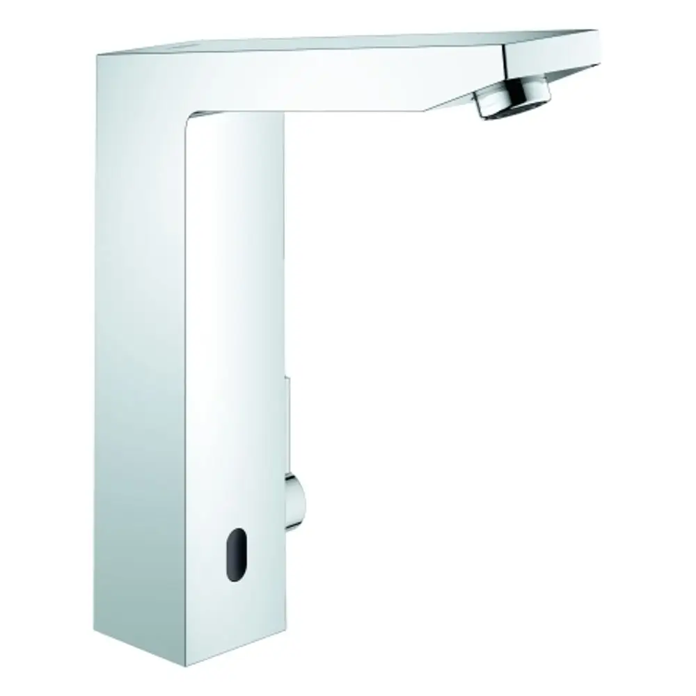 Eckige, verchromte Wasserarmatur von Grohe mit einem sensorischen Auslass, geeignet für die Montage in modernen Badezimmern.