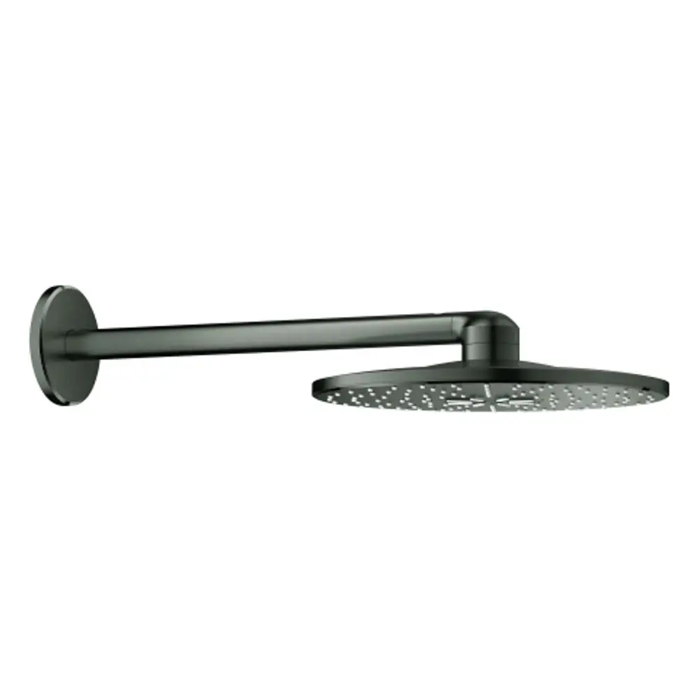 Grohe Kopfbrause mit einem runden, flachen Duschkopf an einem langen, geraden Arm, montiert an einer Wand, in einer dunklen Farbvariante.