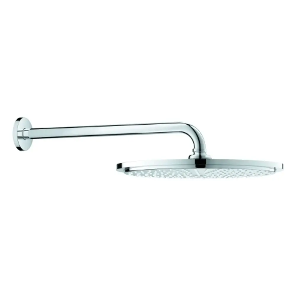 Grohe Duschkopf mit armaturenförmigem Brausearm, aus verchromtem Metall, für die Wandmontage, mit runder Kopfbrause und gleichmäßig verteilten Duschdüsen.