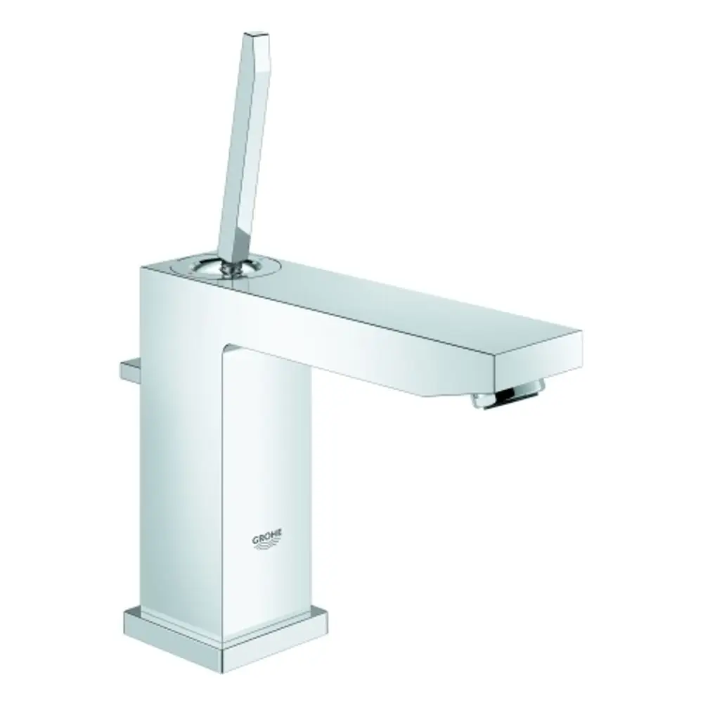 Chromfarbener Waschtischmischer von Grohe mit einer eckigen Form und einem langen Hebel zum Regulieren von Wasserfluss und Temperatur.