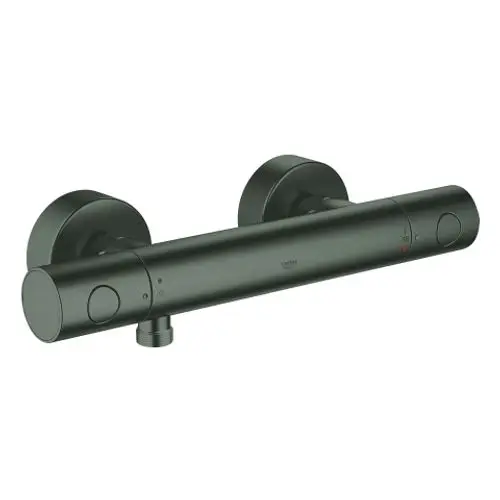 Schwarzer Thermostat-Wasserhahn mit zwei Bedienelementen, montiert auf einer Wand mit runden Halterungen.
