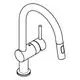 Küchenarmatur mit einem gebogenen Auslauf und einem integrierten Bedienhebel. Das Design ist chromfarben und stammt von der Marke Grohe.