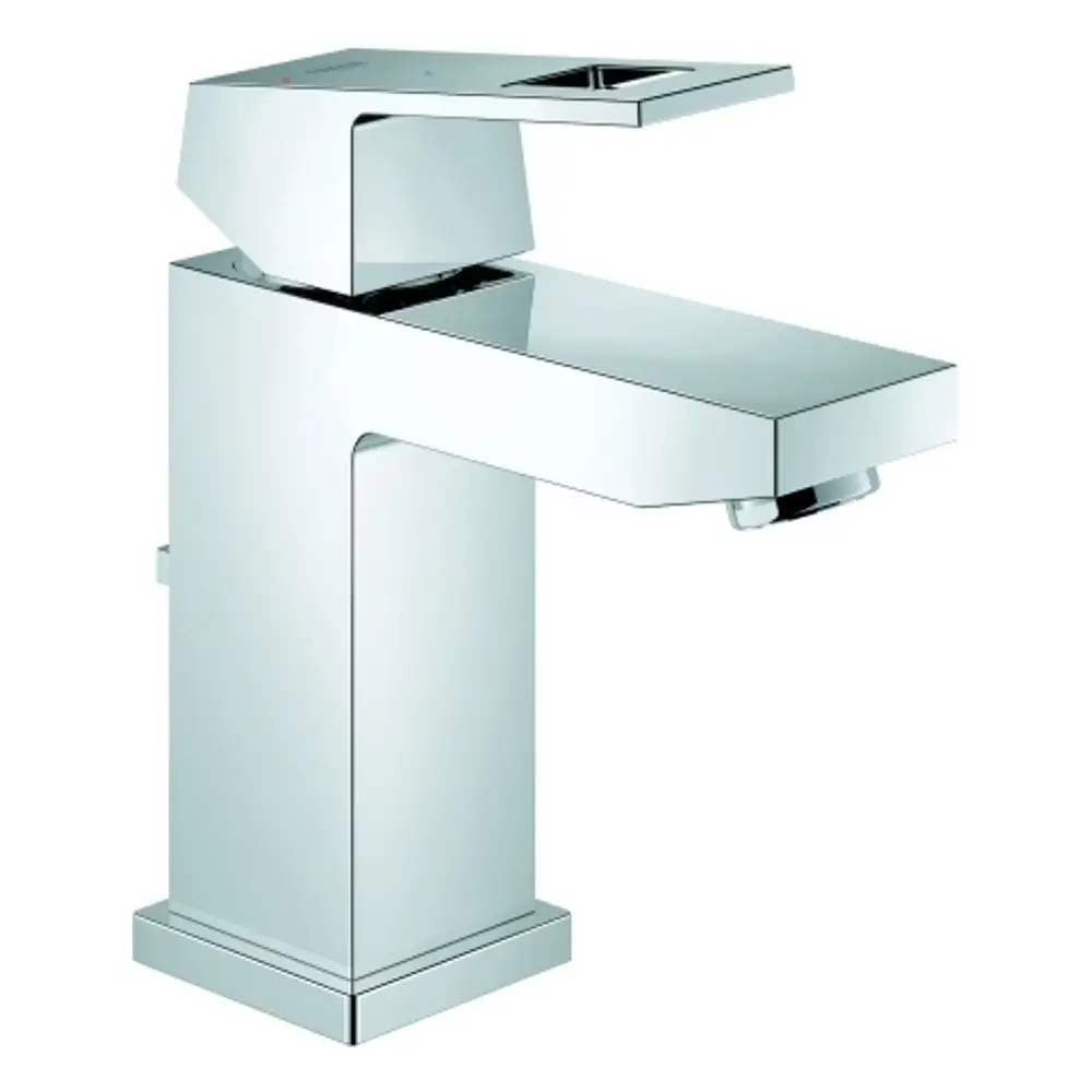 Glänzende Chrom-Armatur von Grohe mit kubischem Design, seitlichem Hebel zur Wassersteuerung und leichtem Zugang für Installation in Badezimmer oder Küche.