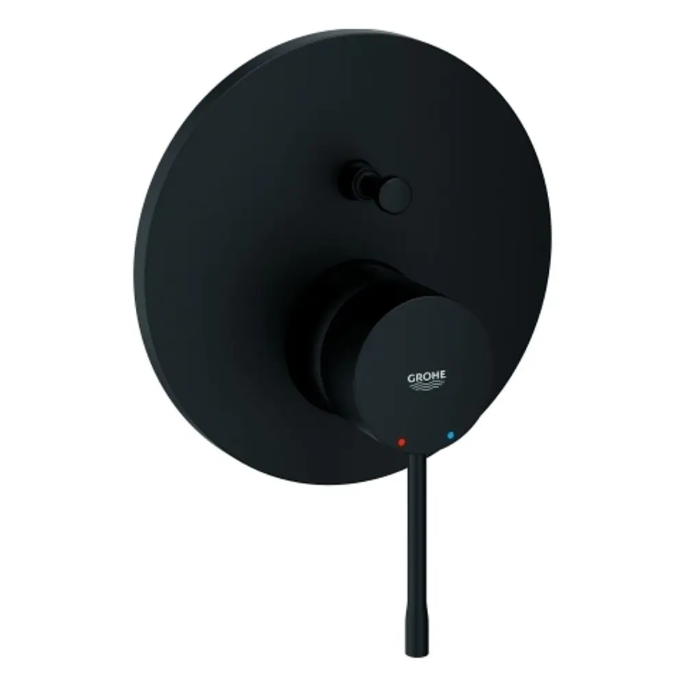 Schwarze Wandbatterie von Grohe mit runder Rosette, Drehregler zur Temperatur- und Wassermengensteuerung sowie einem Druckknopf zur Betätigung.