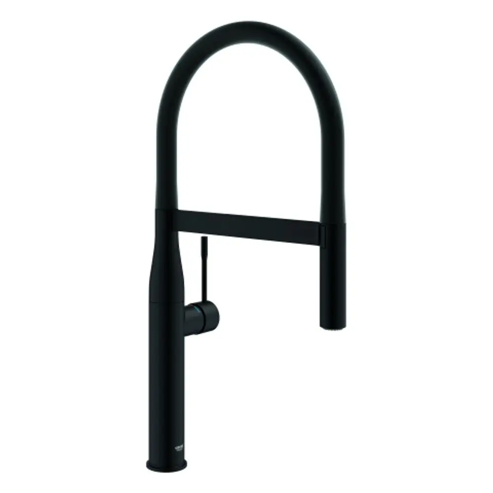 Schwarze Grohe Küchenarmatur mit geschwungenem Auslauf und integrierter Sprühfunktion, ausgestattet mit einem seitlichen Bedienhebel.