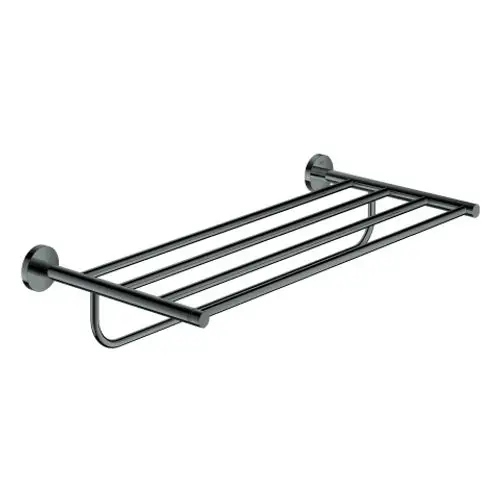 Hängender Handtuchhalter aus Metall in dunkler Ausführung, mit mehreren horizontalen Stangen zur Ablage von Handtüchern. Markenlabel: Grohe.