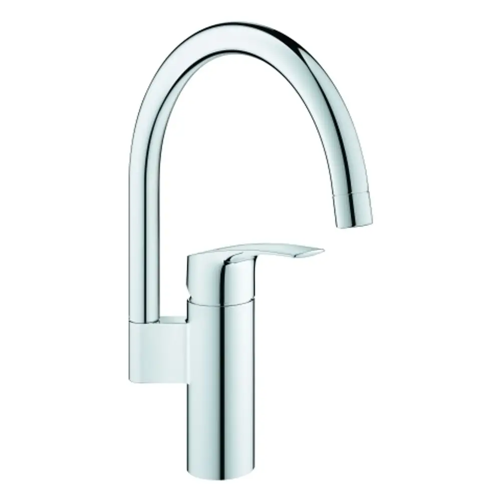 Grohe Wasserhahn mit hohem Auslauf in verchromter Ausführung. Der Armaturenkörper hat eine schlanke Form und eine seitliche Bedienmechanik.
