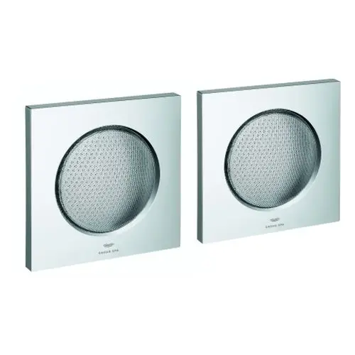 Zwei quadratische chromfarbene Lautsprecher von Grohe mit runden Gitterflächen, die für Wandmontage geeignet sind.