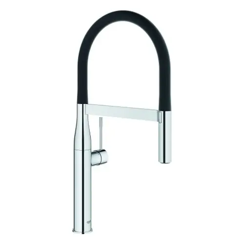 Chromfarbene Einhebel-Küchenarmatur von Grohe mit ausziehbarem Schlauch und flexibler Brause, geeignet für Spültische.