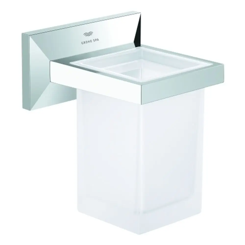 Wandmontierter Halter aus Chrom mit einem transparenten Mundspülglas. Marke Grohe.Minimalistisches Design für Badezimmer.