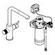 Grohe Wasserarmatur mit Auslauf und integrierter Filtereinheit, verbunden mit einem Steuergerät, dargestellt in schematischer Perspektive.