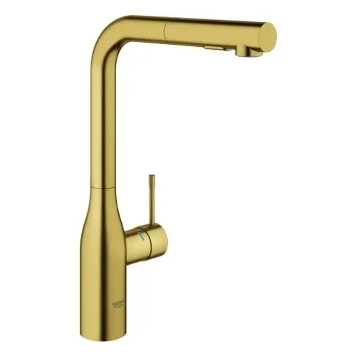 Grohe Wasserhahn in Gold, mit einem hohen Auslauf und einer schwenkbaren Spülbrause. Der Hebel zur Temperaturregulierung befindet sich seitlich am Körper.