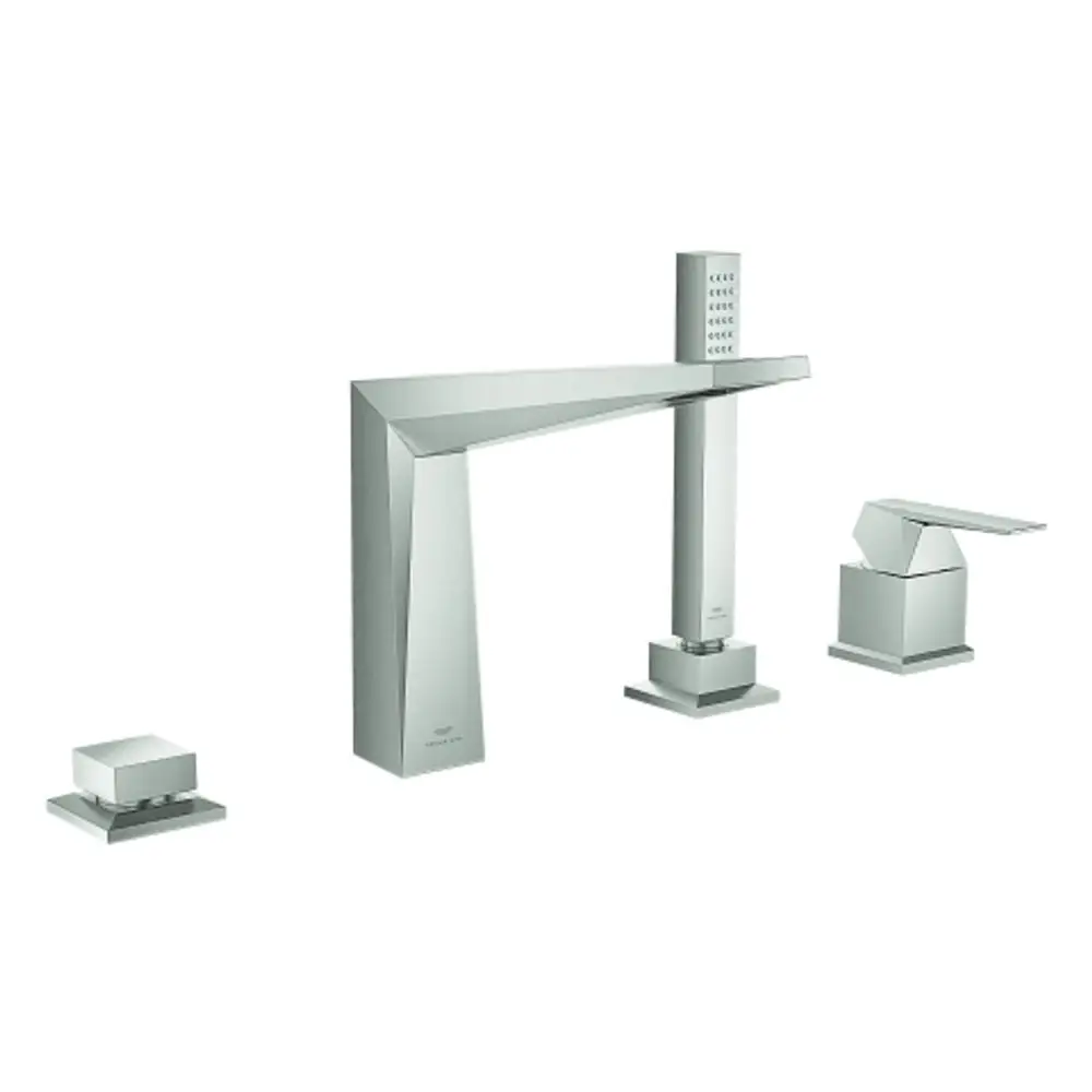 GROHE Armatur mit einem vierteiligen Design, bestehend aus einem Wasserhahn und zwei Steuerungen in einer verchromten Oberfläche, geeignet für eine Badewanne.