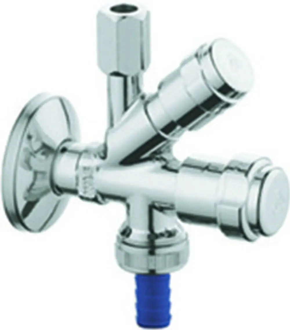 Grohe Kombieckventil in verchromter Ausführung mit mehreren Anschlüssen und Rückflussverhinderer, montiert an einer Wandplatte.