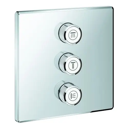 Drei Drehknöpfe auf einer spiegelnden Oberfläche, die Grohe-Technologie zur Steuerung eines Ventils zeigen. Die Symbole sind klar ausgeprägt, auf einem quadratischen Panel.