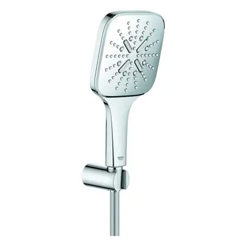 Grohe Duschkopf mit einer quadratischen Form und mehreren Düsen, montiert an einem Wandhalter. Der Kopf ist in glänzendem Chromfinish gehalten.