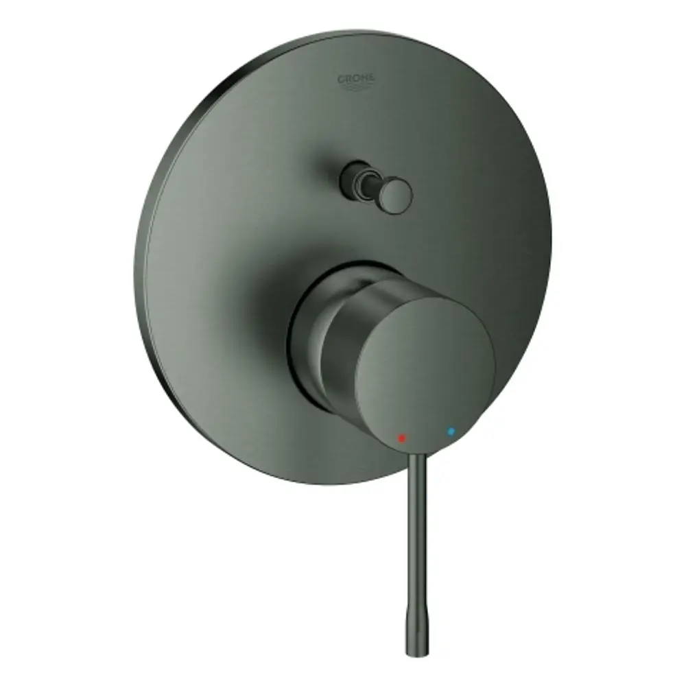 GROHE-Wannenbatterie in mattem Schwarz mit runder Verkleidung, einem großen Drehknopf zur Temperaturregulierung und einem kleinen Umschalter.