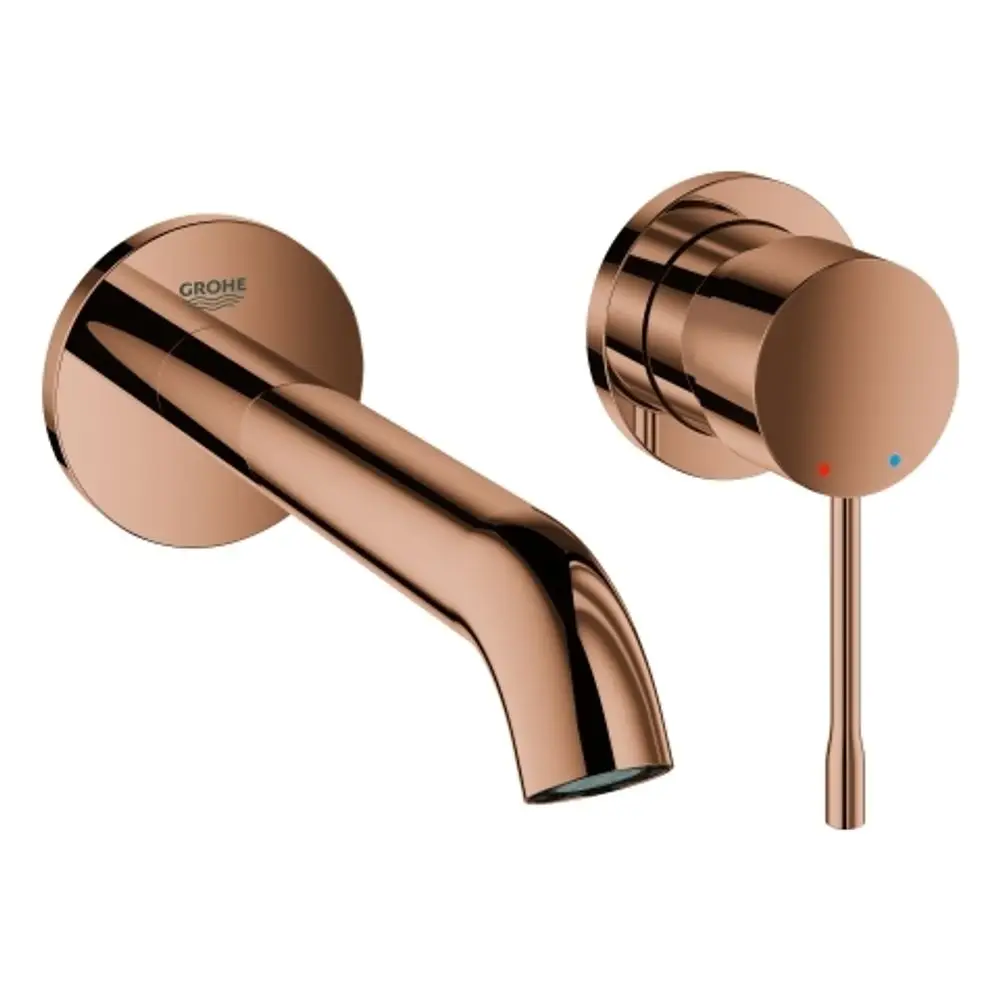 Wandmontierte Grohe Wasserhahn-Batterie mit einem einzelnen Auslauf und einem Bedienelement für warme und kalte Wasserregelung in einem schlichten Design.