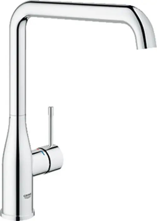 Hochwertige Spültischbatterie von Grohe mit einem hohen Auslauf und einem modernen Hebel zum Regulieren von Wasserfluss und Temperatur. Verchromte Oberfläche für einfache Pflege.