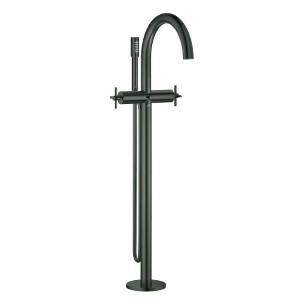 Grohe Stand-Wannenbatterie in hard graphite, mit zwei Griffen und einem ausziehbaren Handbrausekopf. Installation erfolgt am Boden.