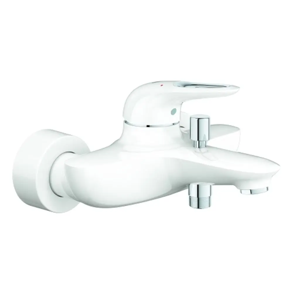GROHE Einhand-Wannenbatterie in Weiss mit verchromten Elementen, Wandmontage, verfügt über separate Temperatur- und Wassermengenregler.