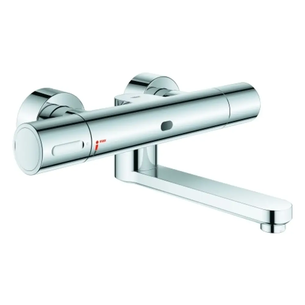 Chromatische Wandarmatur von Grohe mit zwei Bedienelementen und einem Auslauf. Das Design ist funktional, geeignet für verschiedene Wasseranwendungen.