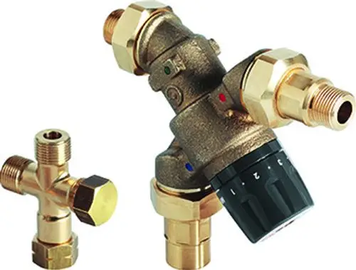 Mischventil von Grohe mit mehreren Anschlussmännchen und einstellbarem Regelknopf, aus Messing gefertigt, zur Temperaturregelung in Heizungsanlagen.