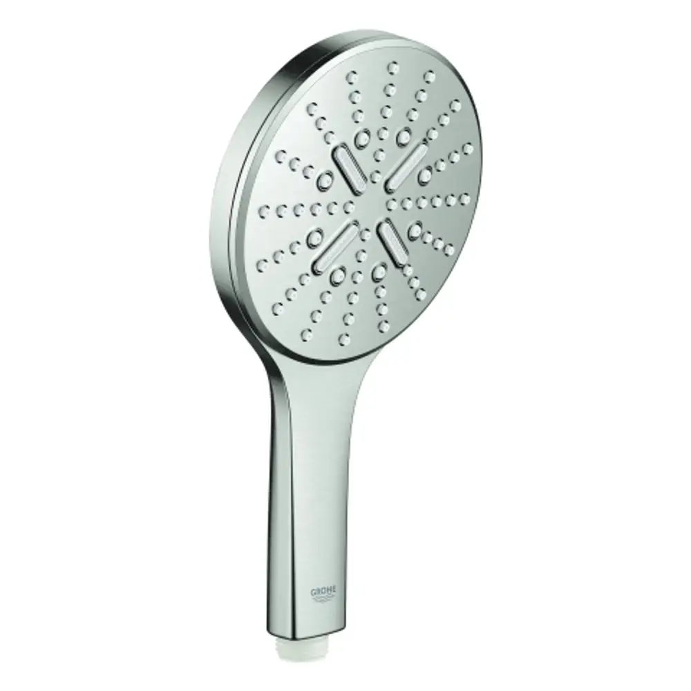 Handbrause in verchromtem Design mit runder Kopfstruktur, ausgestattet mit einer Vielzahl von Wasserdüsen, hergestellt von Grohe.
