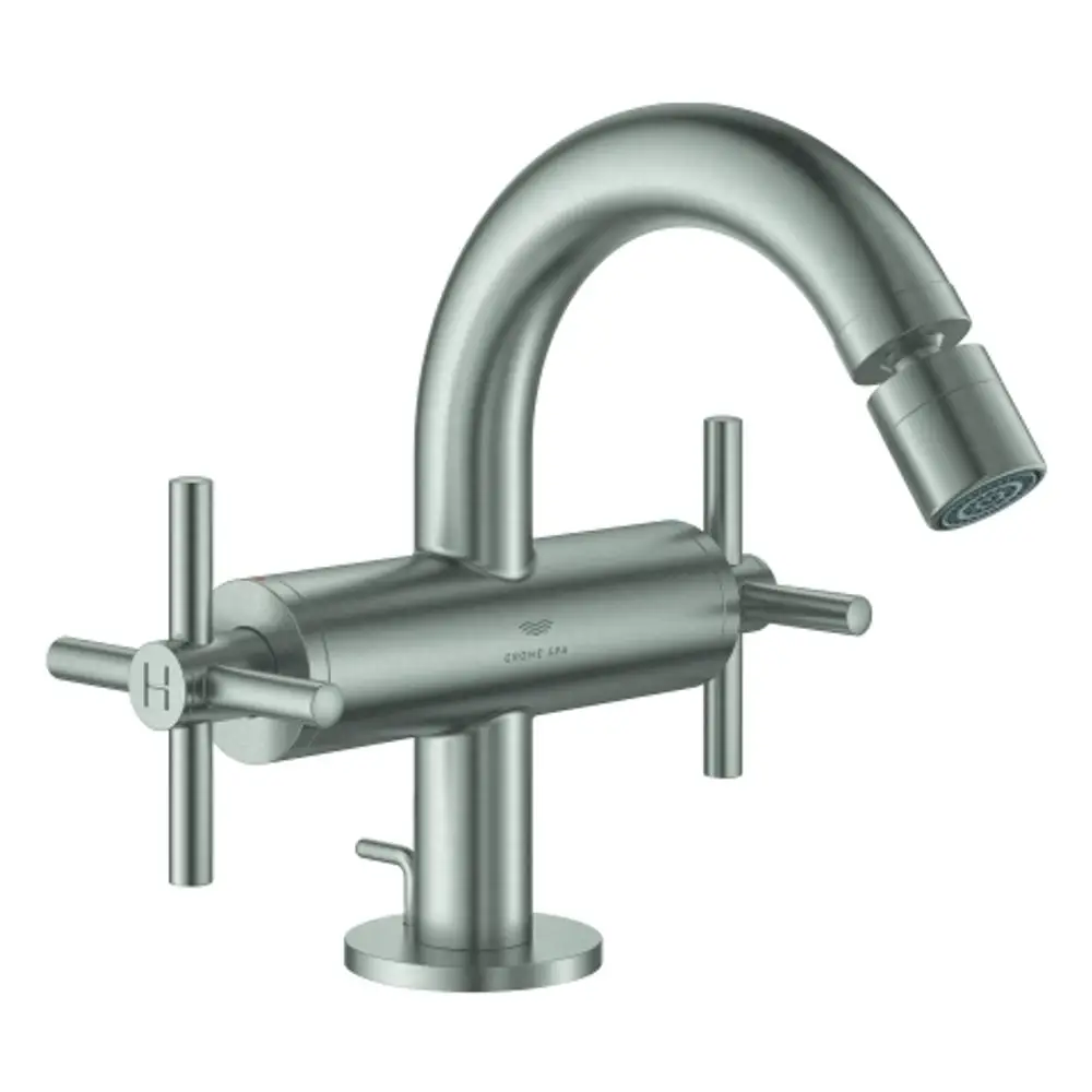 Ein Grohe Bidetarmatur mit zwei Kreuzgriffen in Supersteel-Oberfläche. Der Auslauf ist geschwungen und der Wasserhahn hat eine klare, funktionale Form.