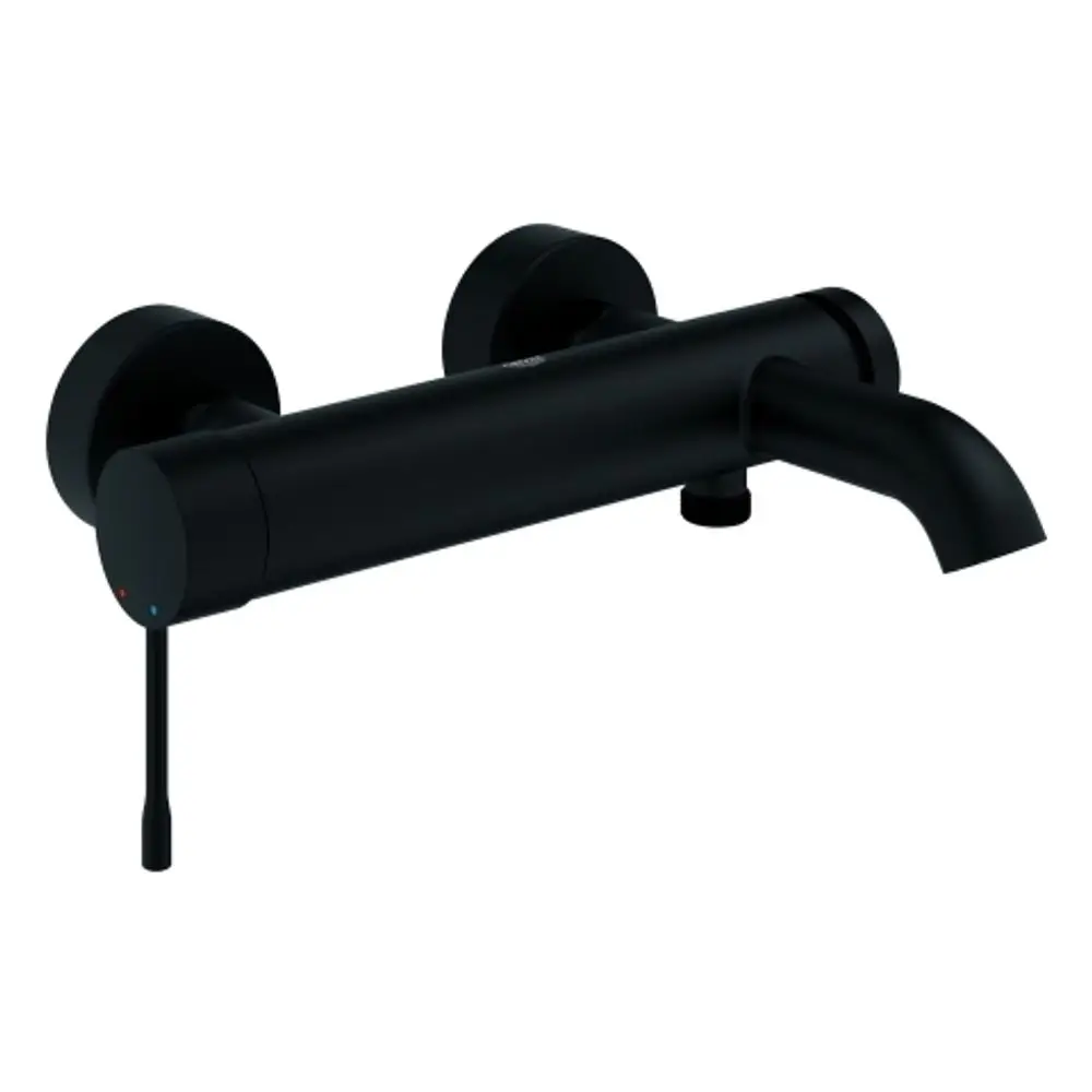 Wandmontierte schwarze Armatur von Grohe mit einem schlichten, geraden Auslauf und einem Hebel zur Temperatur- und Wassermengenregulierung, montiert auf zwei runden Wandhaltern.